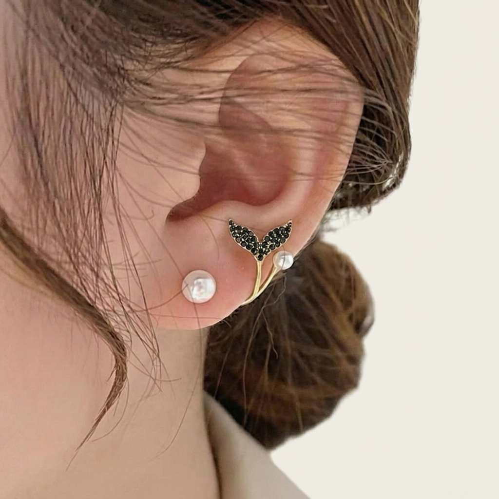 Black Fish Tail Earrings - Korean Style