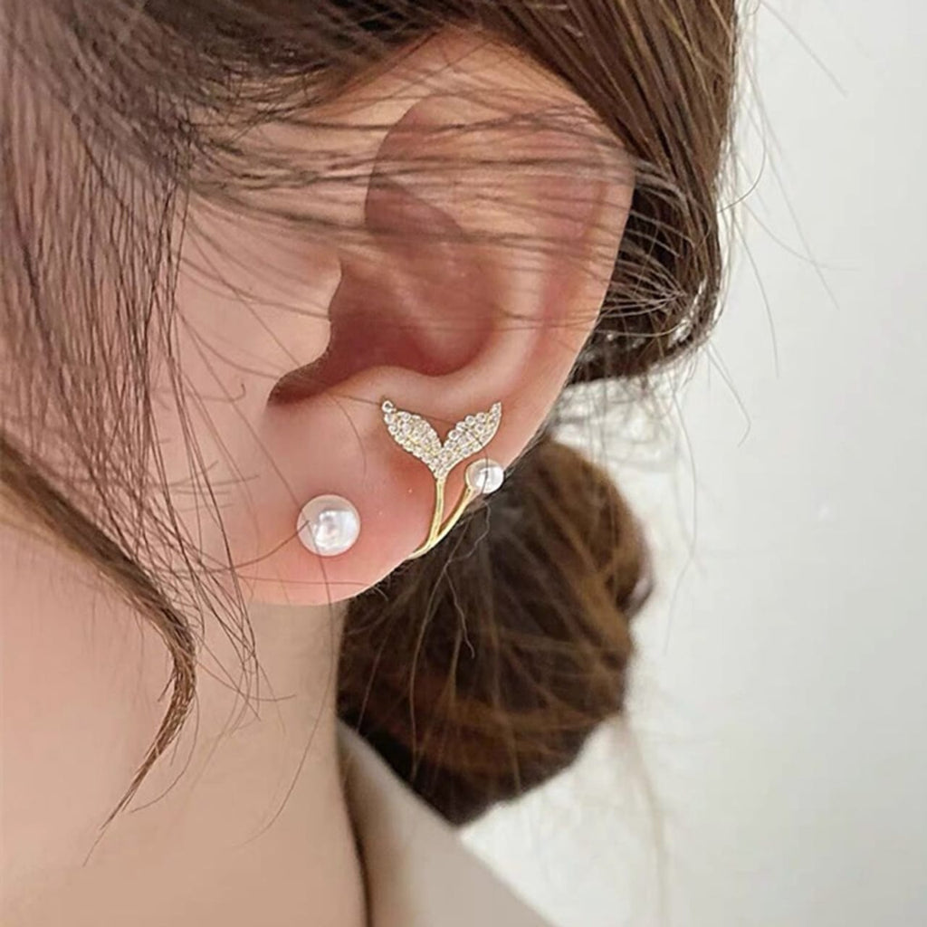 Black Fish Tail Earrings - Korean Style